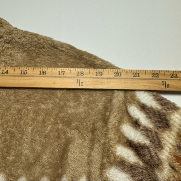 Uniqlo Women's Lightweight Fleece Fair Isle Crew Neck Top Brown Beige Size: L - Picture 9 of 13